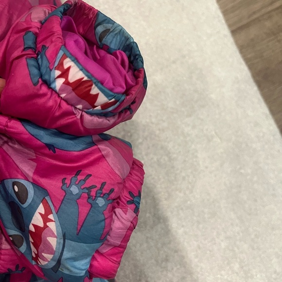 [7-8Y]Disney Stitch Kids Pink and Blue puffer Jacket - Picture 3 of 5